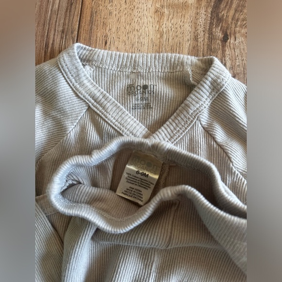 Baby Neutral Set - Picture 3 of 3